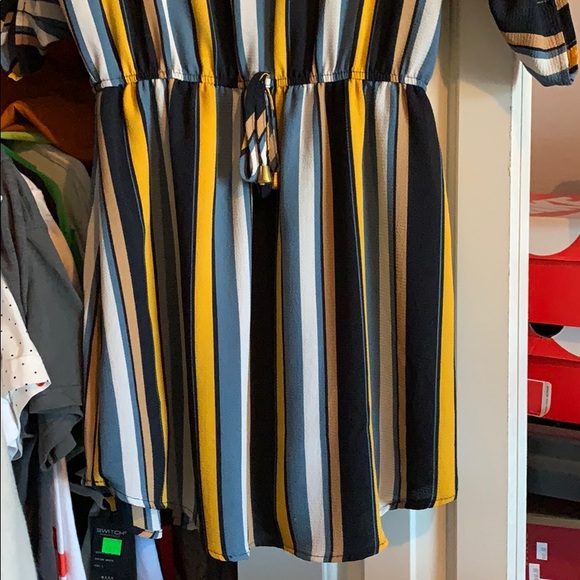 Dress - Picture 2 of 3